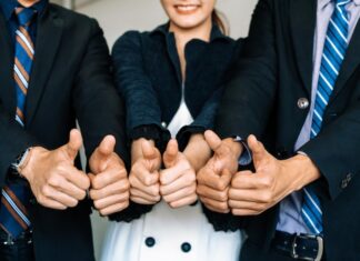 Благодарность коллективу за отличный труд