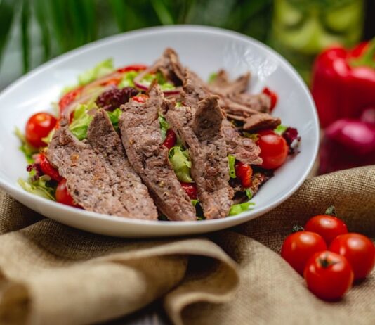 Кавказский салат с говядиной