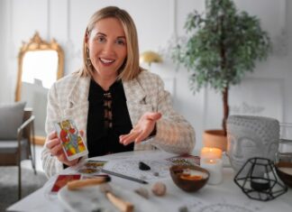 Гадание на Таро: прошлое, настоящее, будущее