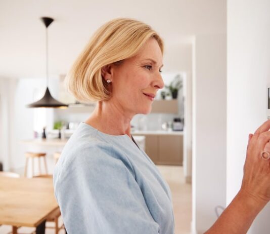 Управитель 6 дома в знаке Овен