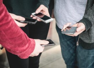 Доверительный платеж в Тинькофф Мобайл: команда в действии