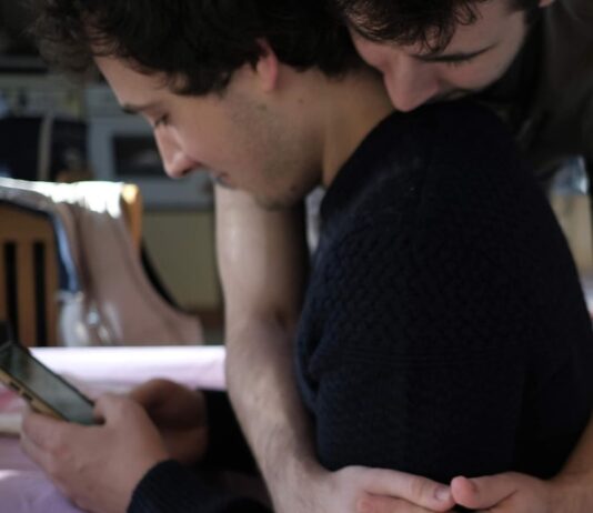 Гадание на чувства мужчины онлайн