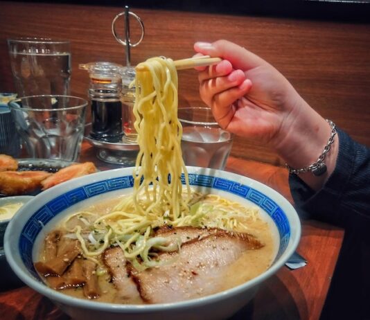 Вкусная лапша на курином бульоне