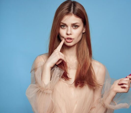 Как красиво комментировать девушкам