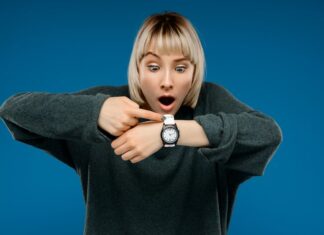 Увидеть 14:14 на часах