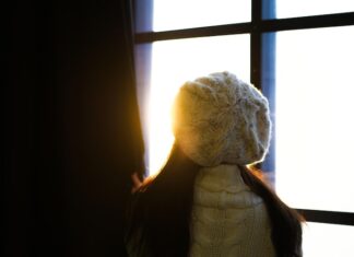 Смерть соседей во сне: толкование и значение