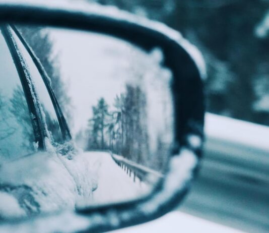 Обогрев лобового стекла: как это работает