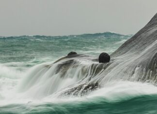 Примеры продольных волн в повседневной жизни