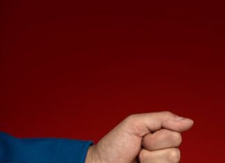 Тройка Пентаклей: Расшифровка и Значение