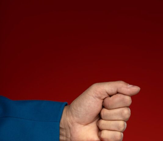 Тройка Пентаклей: Расшифровка и Значение