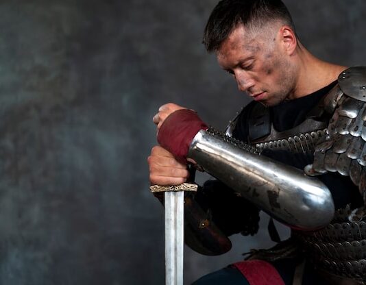 Рыцарь Мечей: Вопрос Времени