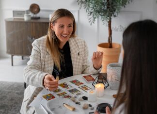 Жрица Таро: Мир и Гармония