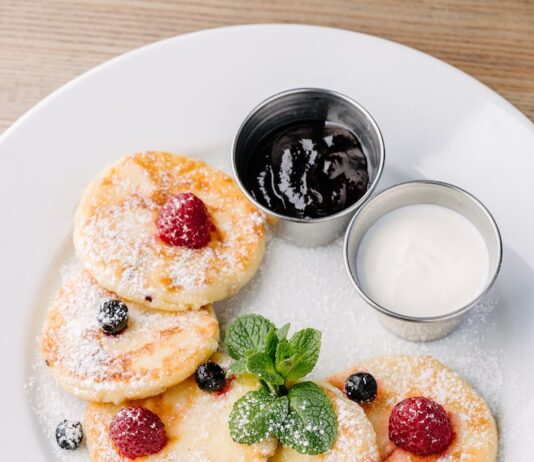 Творожные сырники с манкой: рецепт