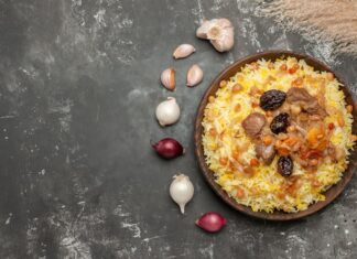 Плов со свининой в мультиварке