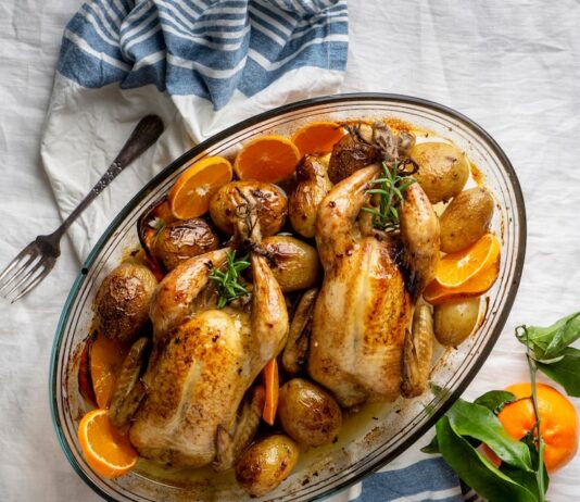 Индейка с цветной капустой в духовке