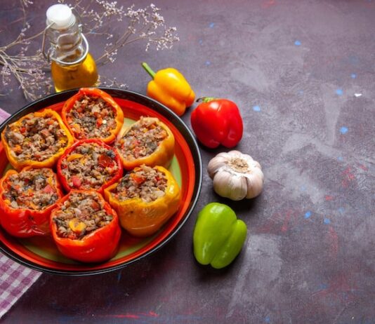 Фаршированные перцы в духовке