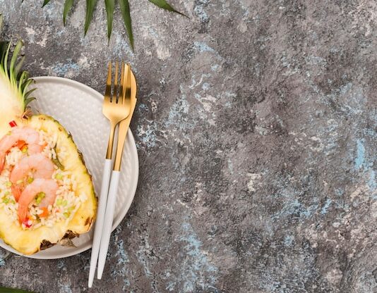 Кальмары с ананасом: экзотический салат