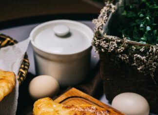 Выпечка с брынзой в духовке