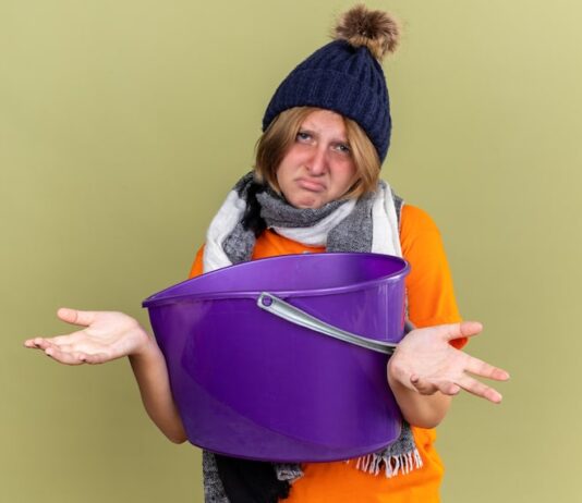 Толкование сна: провалиться в уличный туалет