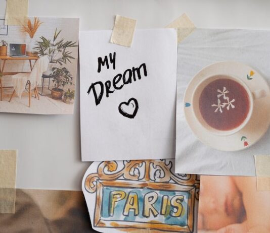 Заголовок: «Мудрые статусы о жизни»