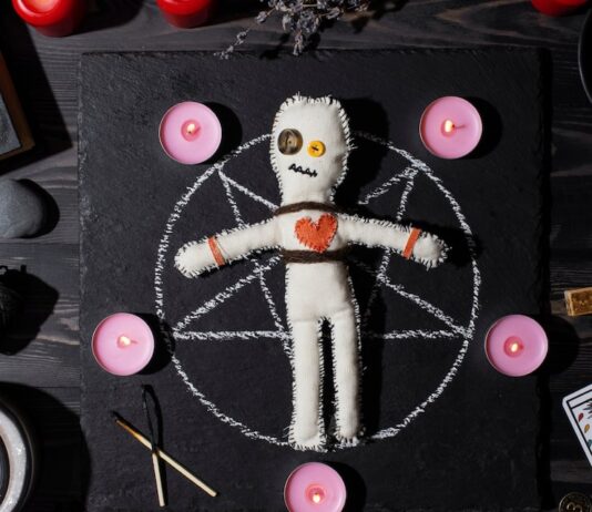 Дьявол на да нет: толкование карты Таро