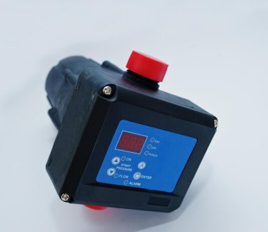 Гальванометр vs Амперметр: Чем они отличаются?