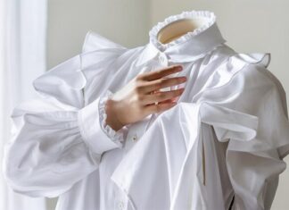 Белый цвет одежды: значение и символика