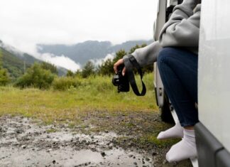 Сонник: идти по грязной дороге