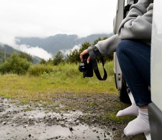 Сонник: идти по грязной дороге