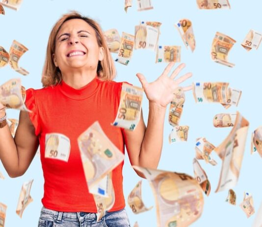 Снились крупные бумажные купюры