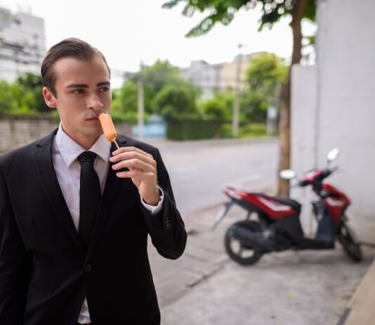 К чему снится полицейский мужчина