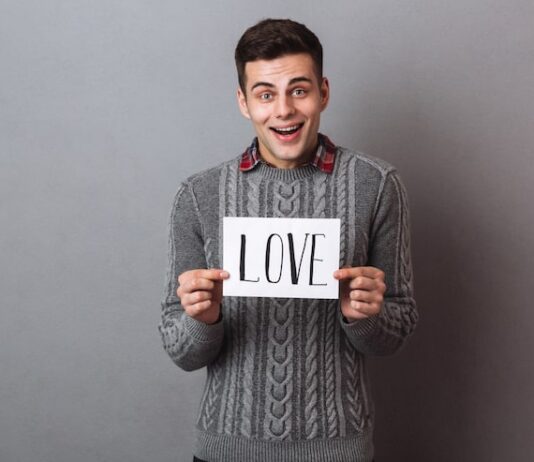 Как написать смс мужчине: советы и примеры