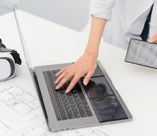 Онлайн-конструктор электрических схем