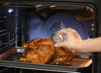 Как запечь цыпленка в духовке
